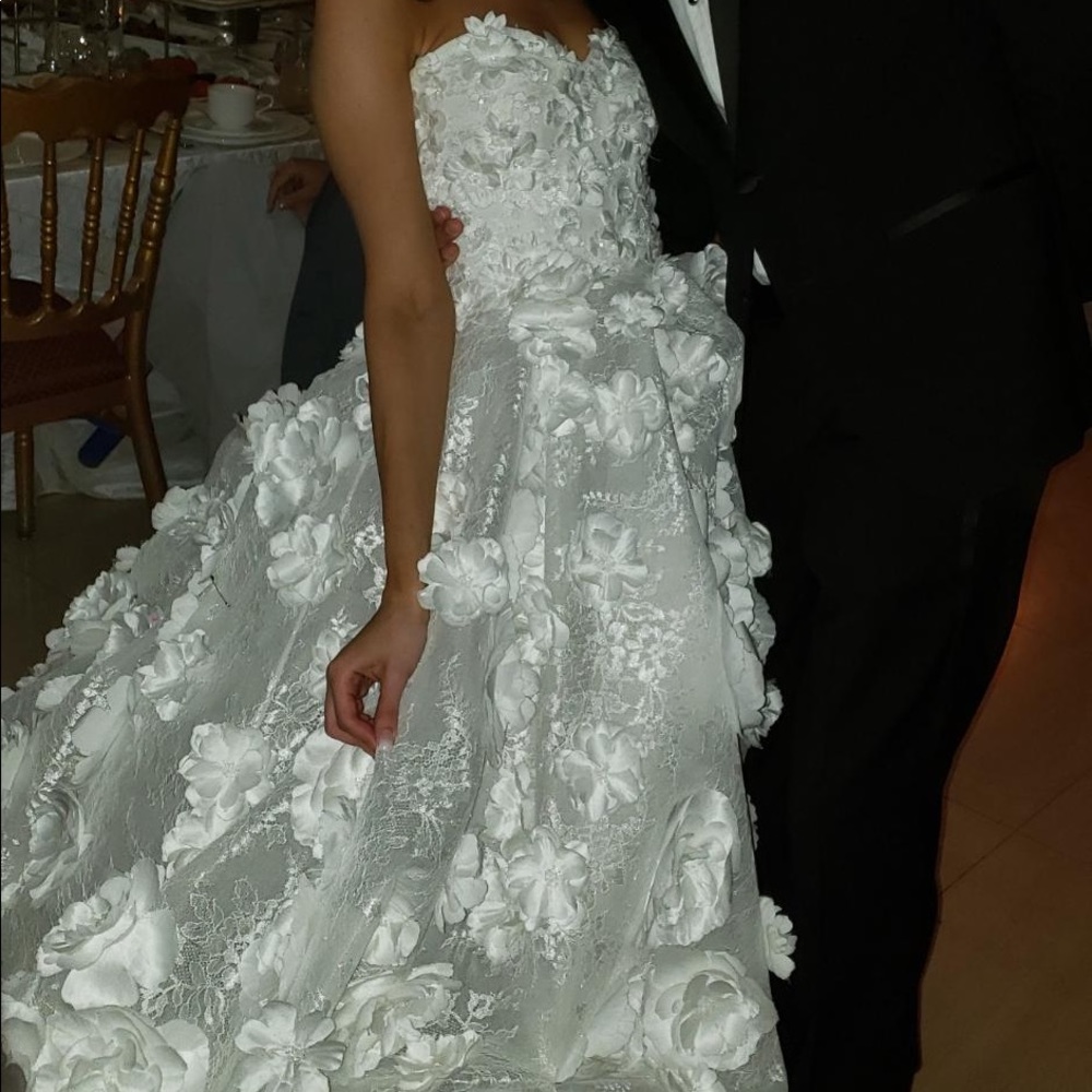 Mikael D Wedding Dress - Picture 4 of 5